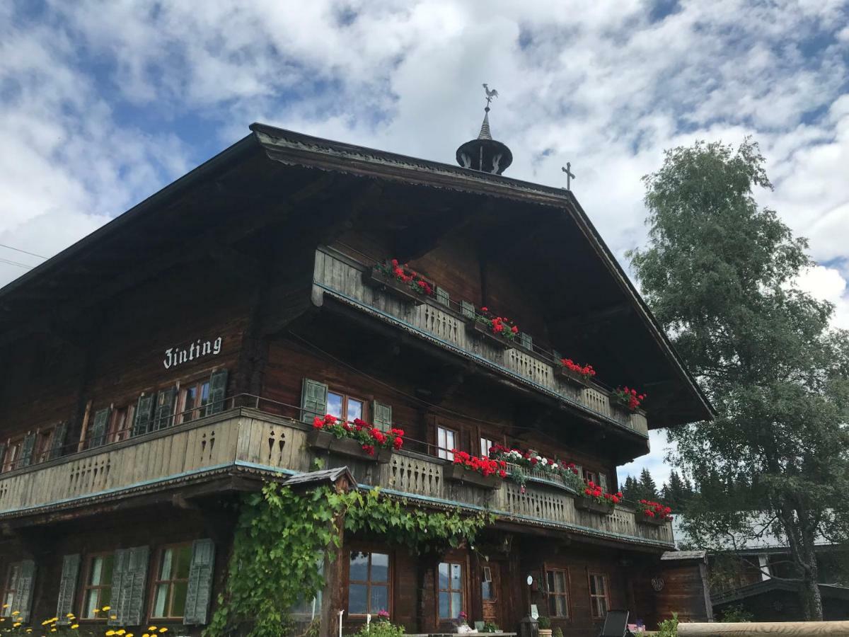 Bergpension Zinting Brixen im Thale Ngoại thất bức ảnh